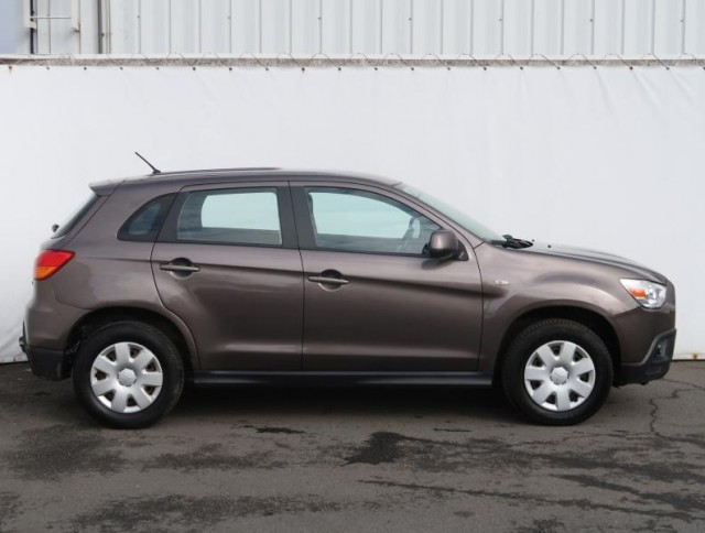 Mitsubishi ASX  1.8 DI-D MIVEC 