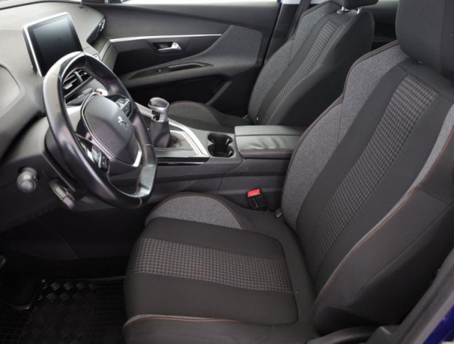 Peugeot 3008  1.2 PureTech 