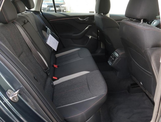 Škoda Kamiq  1.0 TSI Style