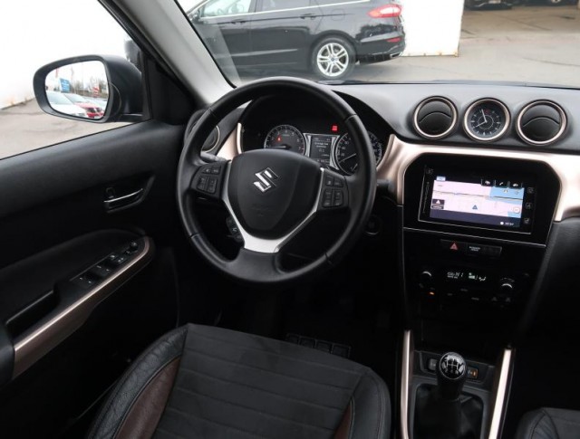 Suzuki Vitara  1.6 VVT 