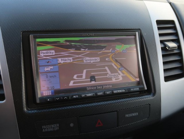 Mitsubishi Outlander  2.2 DI-D 