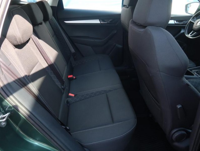 Škoda Karoq  1.0 TSI Ambition Plus