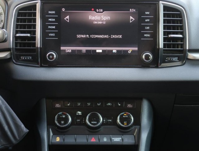 Škoda Karoq  1.0 TSI Ambition Plus