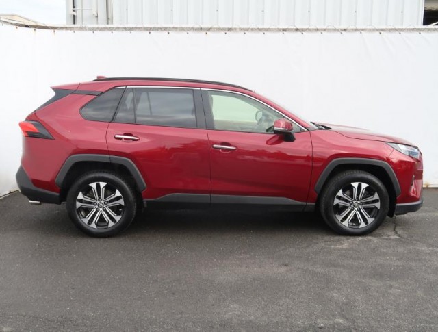 Toyota RAV 4  2.0 Valvematic Selection