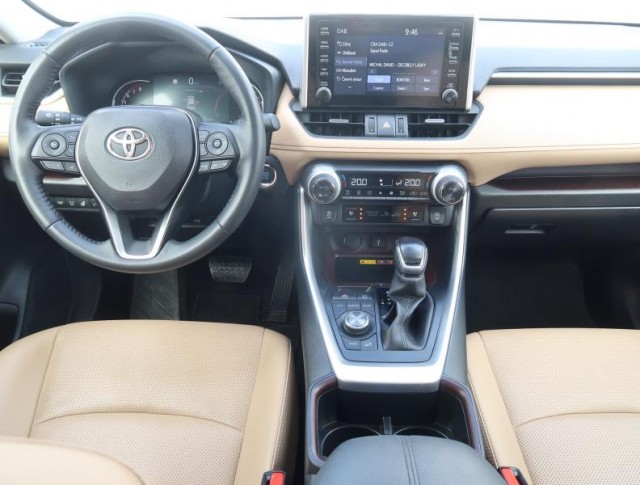 Toyota RAV 4  2.0 Valvematic Selection