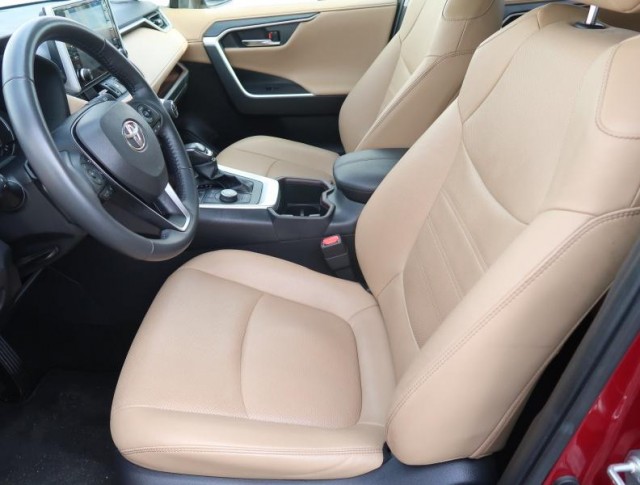 Toyota RAV 4  2.0 Valvematic Selection