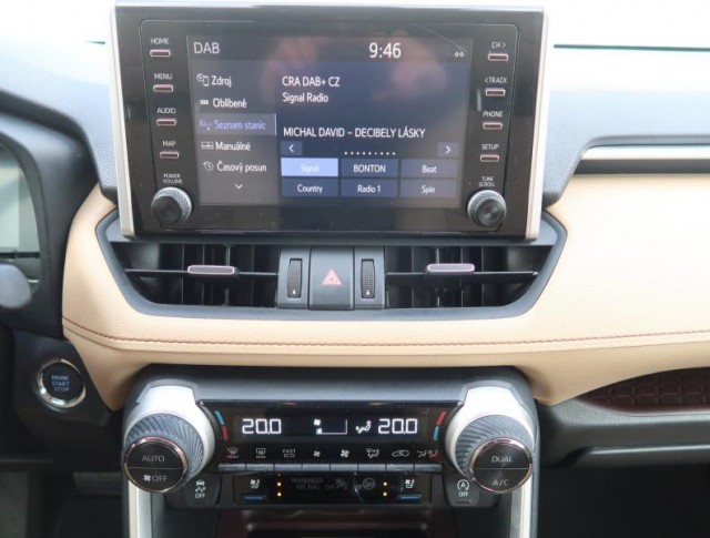 Toyota RAV 4  2.0 Valvematic Selection