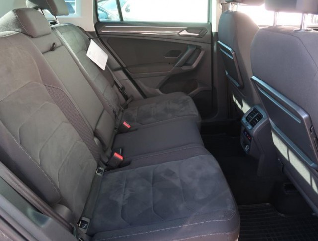 Volkswagen Tiguan  2.0 TDI Highline