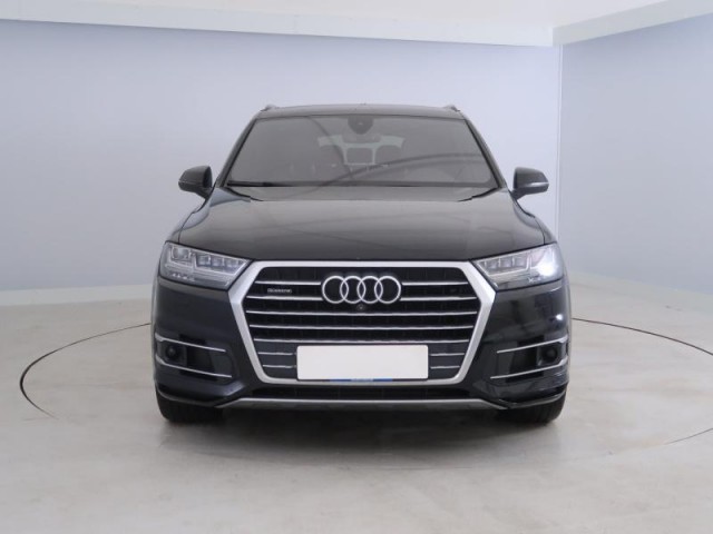 Audi Q7  3.0 TDI S-Line