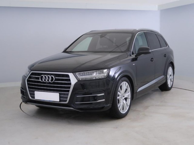 Audi Q7  3.0 TDI S-Line