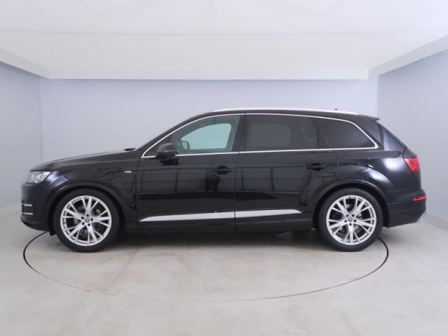 Audi Q7  3.0 TDI S-Line