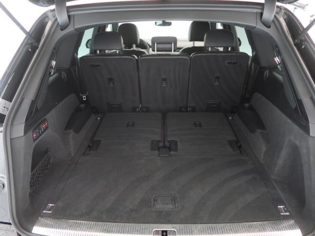 Audi Q7  3.0 TDI S-Line