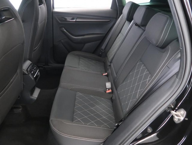 Škoda Karoq  1.5 TSI Sportline