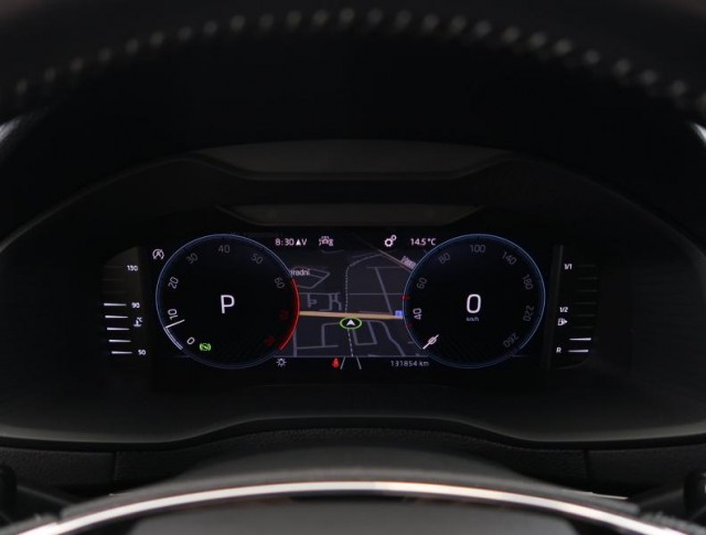 Škoda Karoq  1.5 TSI Sportline