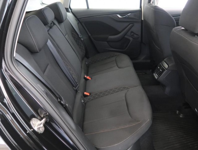 Škoda Kamiq  1.0 TSI Ambition