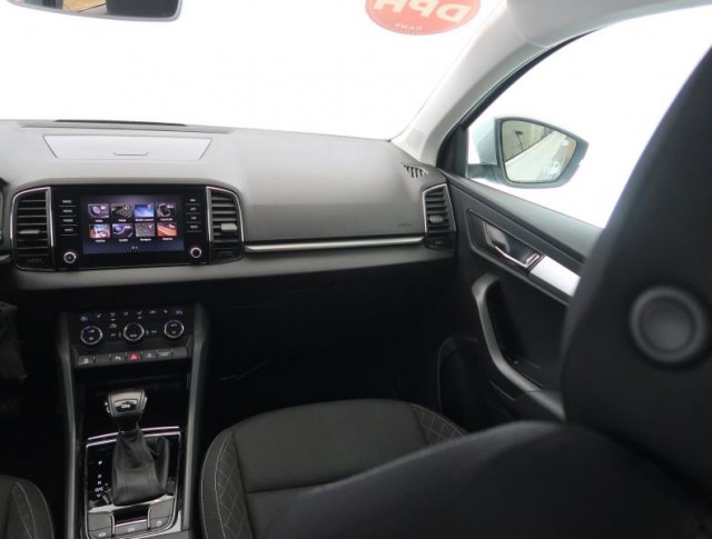Škoda Karoq  1.0 TSI Ambition