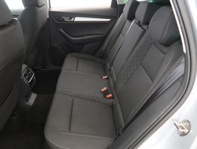 Škoda Karoq  1.0 TSI Ambition