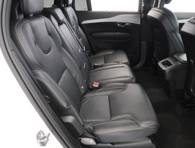 Volvo XC90  B5 AWD R-Design