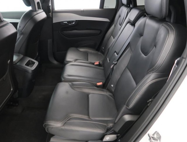 Volvo XC90  B5 AWD R-Design