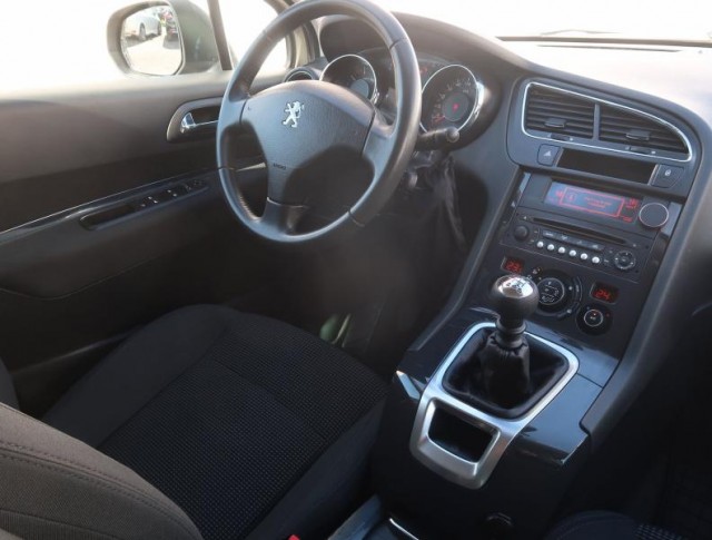 Peugeot 5008  PureTech 130 