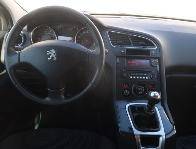 Peugeot 5008  PureTech 130 