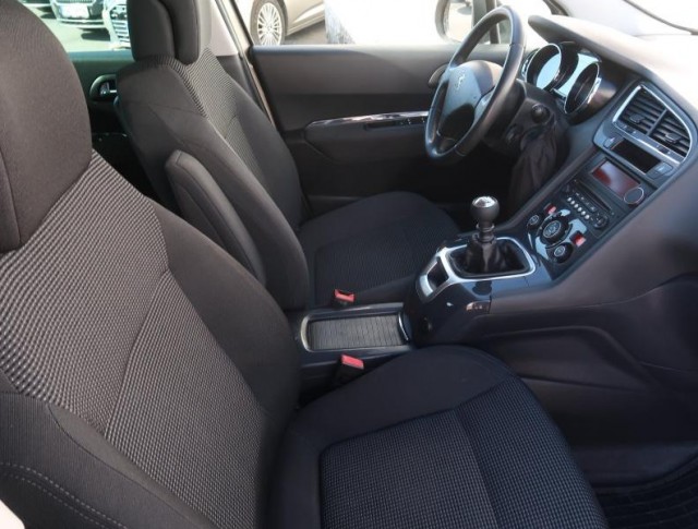 Peugeot 5008  PureTech 130 