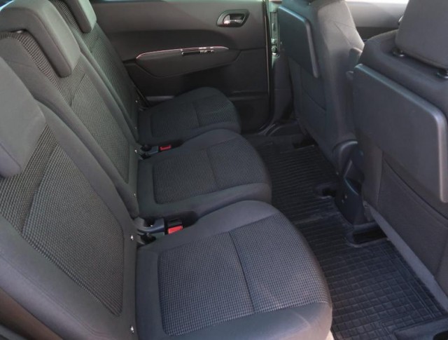 Peugeot 5008  PureTech 130 