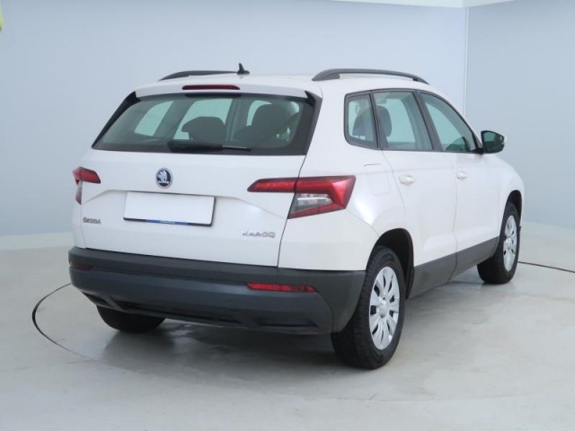 Škoda Karoq  1.0 TSI Active