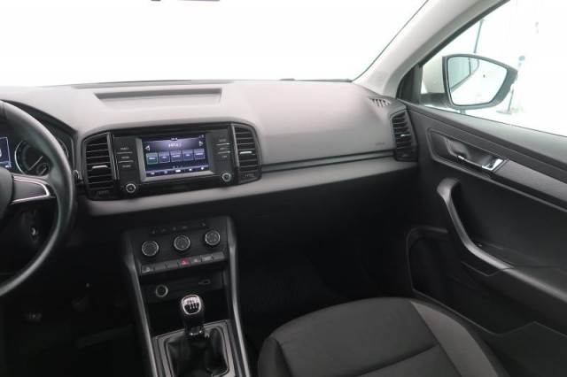 Škoda Karoq  1.0 TSI Active