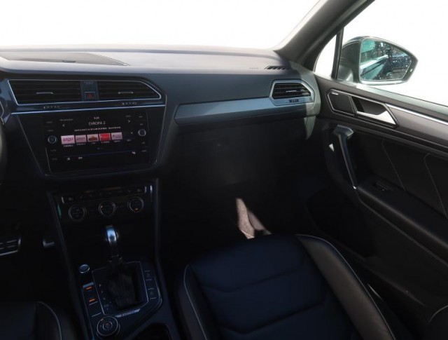 Volkswagen Tiguan  2.0 TDI R-Line