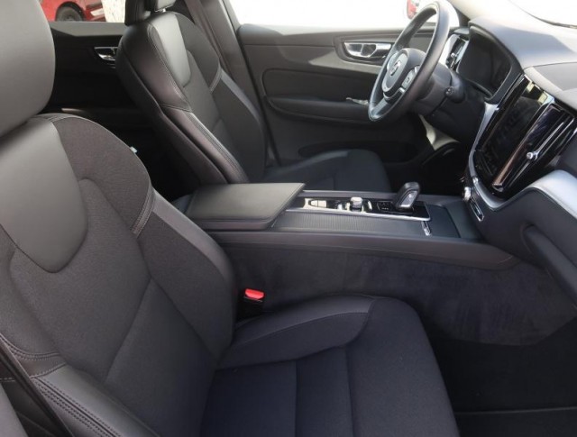 Volvo XC60  B4 AWD 