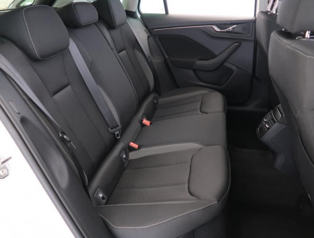 Škoda Kamiq  1.5 TSI Ambition