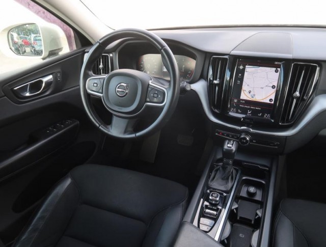 Volvo XC60  D4 AWD Momentum