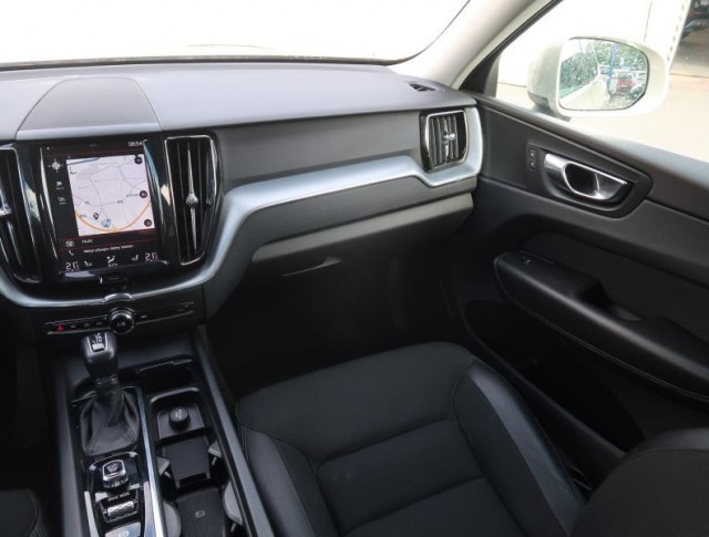 Volvo XC60  D4 AWD Momentum