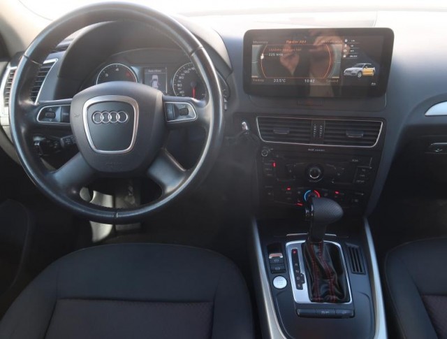 Audi Q5  2.0 TDI 