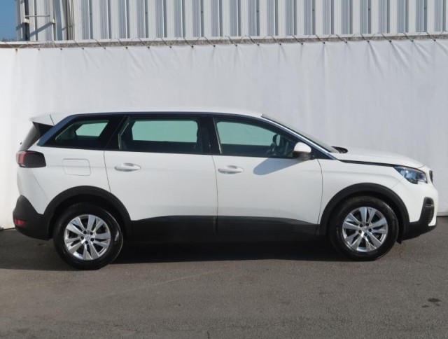 Peugeot 5008  PureTech 130 