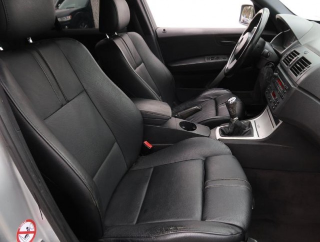 BMW X3  3.0i 