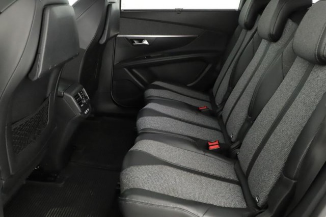Peugeot 5008  1.6 THP 