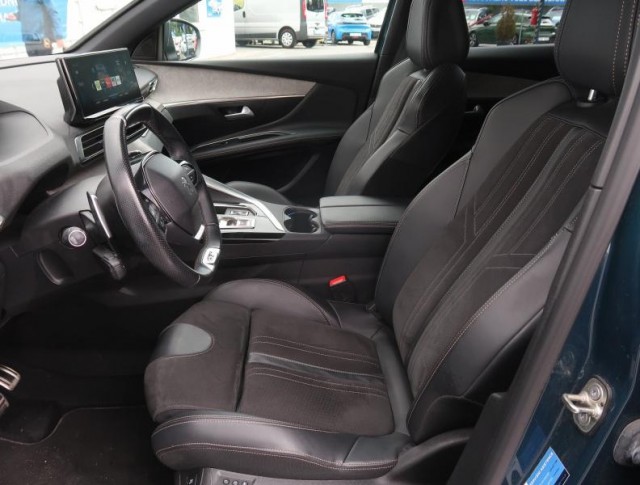 Peugeot 3008  1.2 PureTech GT