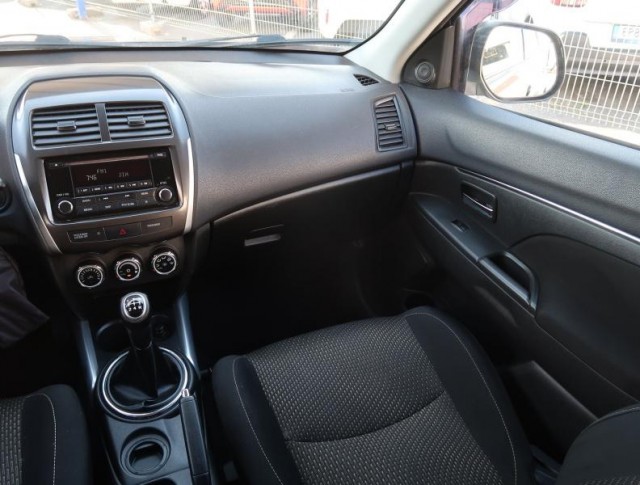 Mitsubishi ASX  1.6 MIVEC 