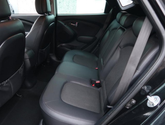 Hyundai ix35  2.0 CRDi 
