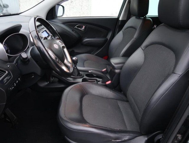 Hyundai ix35  2.0 CRDi 