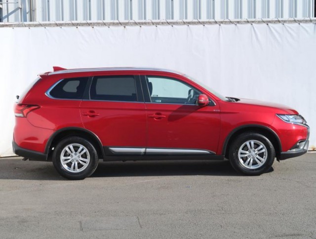Mitsubishi Outlander  2.0 