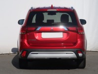 Mitsubishi Outlander  2.0 