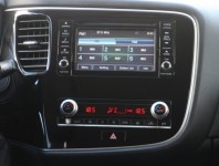 Mitsubishi Outlander  2.0 