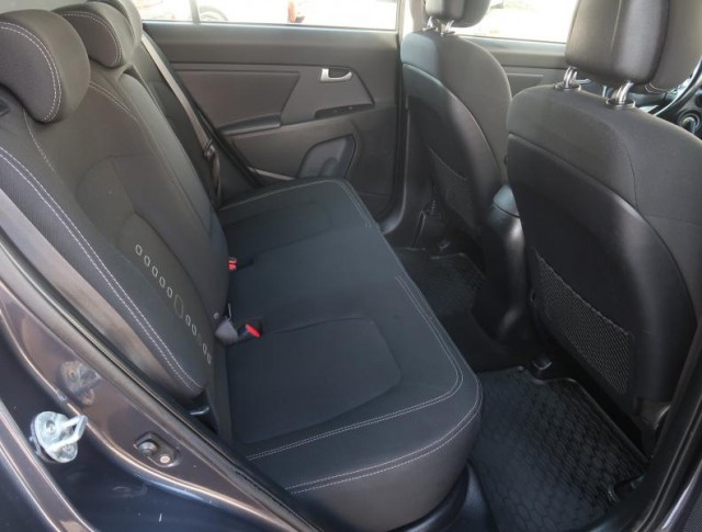 Kia Sportage  2.0 CRDi 