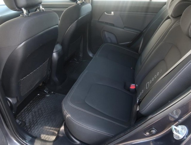 Kia Sportage  2.0 CRDi 