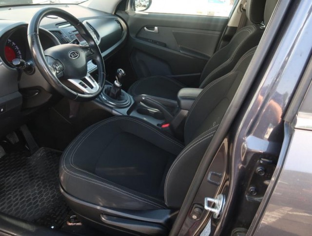 Kia Sportage  2.0 CRDi 