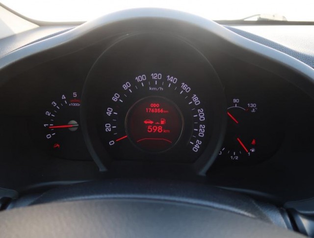 Kia Sportage  2.0 CRDi 