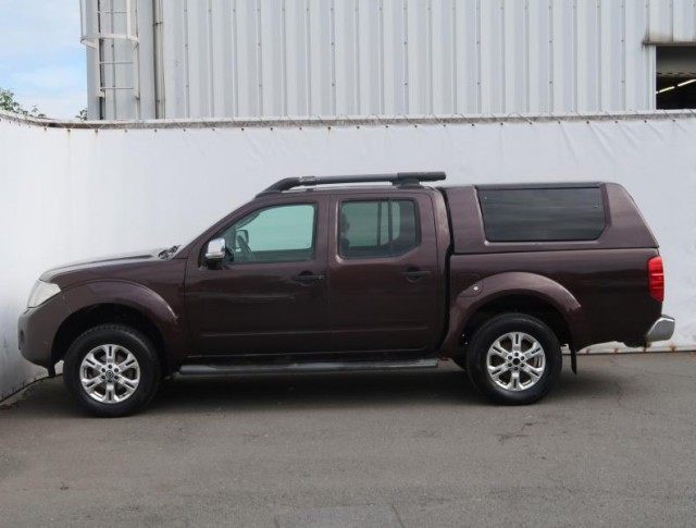 Nissan Navara  2.5 D 